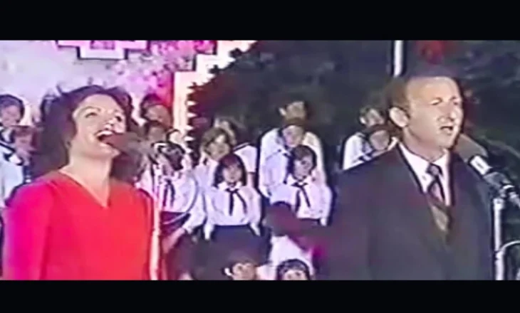 Luan Zhegu & Liljana Kondakçi: Kur xhirohej një film (teksti dhe kënga)