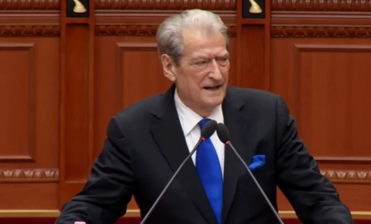 “Lubia s’guxon të vijë në Parlament”/ Berisha-socialistëve: Keni rënë, morët fund! Ç’paralajmëroi kreu i PD-së