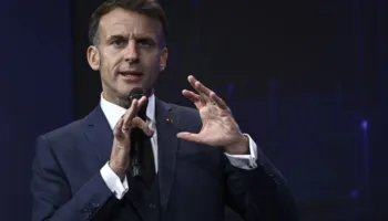 Macron konfirmon ndërtimin e aeroplanmbajtëses së re bërthamore, gati në 2038