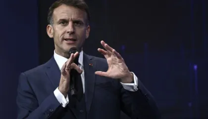 Macron konfirmon ndërtimin e aeroplanmbajtëses së re bërthamore, gati në 2038