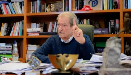 ‘Mafiozi Bollino, në përgjimet e Ballukut’/ Berisha: Mafiozizëm i mediave, shuma të mëdha ka marrë “Top Tuneli” dhe…