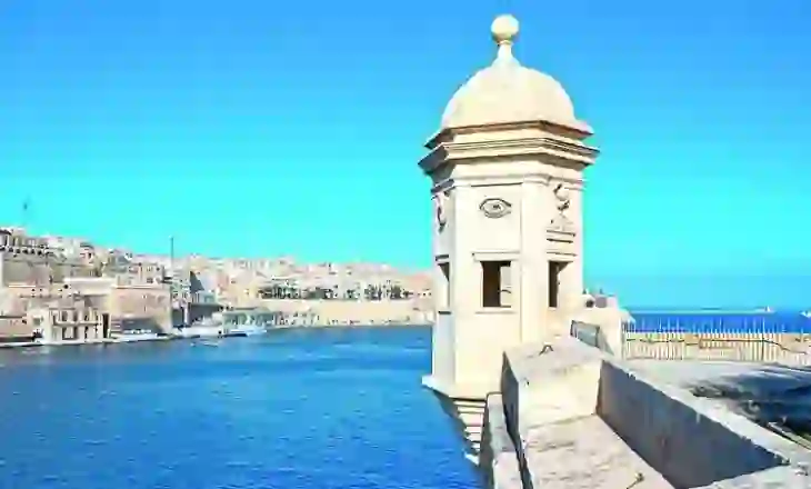 Malta, parajsa e të pasurve dhe qyteti i kontrasteve: Luks, pasaporta dhe skandale