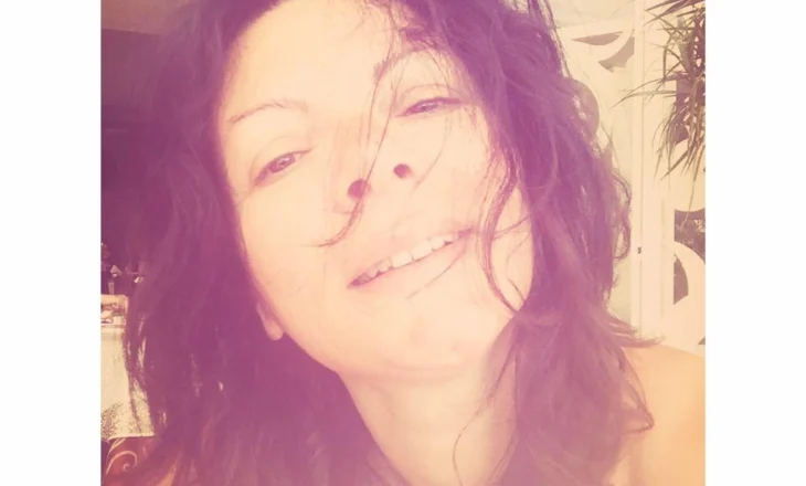 “Mam”, poezi nga Mim Marjanaku