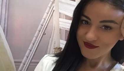 Marsi Zefi: Sot njerëzit i humb thjesht duke i dashur!