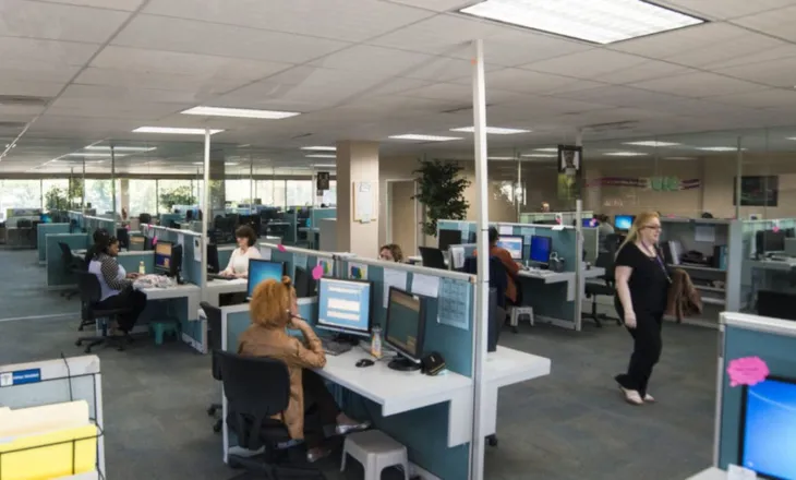 Mashtronin shtetas të huaj me investime në bursën ‘Forex’ për të përfituar, Prokuroria Tiranë dërgon në gjyq 7 persona