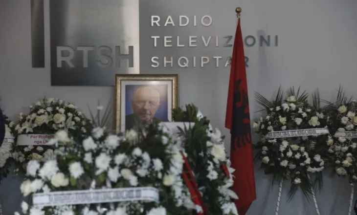 Mbahen homazhet për Ismet Bellovën, legjenda e mikrofonit sportiv përcillet për në banesën e fundit