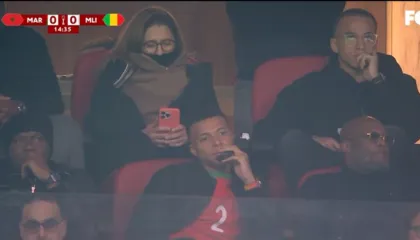 Mbape në Marok, ndjek…Hakimin