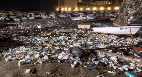 Mbeturinat e Shqipërisë në bregdetin e Dubrovnikut/ Kroacia kritika zyrtare Tiranës: E dimë nga vijnë…