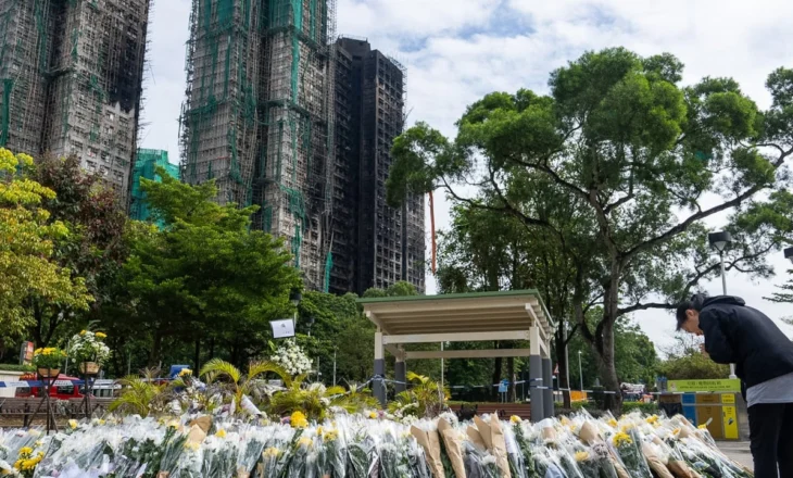 Mbi 100 viktima nga zjarret në Hong Kong, 13 persona arrestohen për vrasje nga pakujdesia