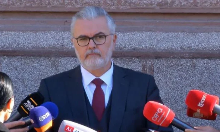 Mbledhja e grupit të PS, Gogu: Çështja “Balluku” i takon Kushtetueses; veprimet e Salianjit të lavdërueshme