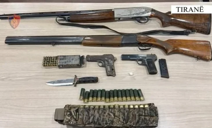 Me armë në makinë dhe në banesë, dy ‘gjahtarëve’ iu zbulohet edhe drogë