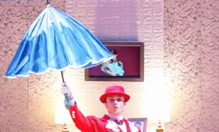 “Meri Popins” në teatër, një shfaqje e mbështetur mbi një vepër klasike dhe që përcjell mesazhe 