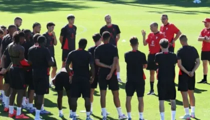 Milani vë syrin te mbrojtësi i rivalëve, Tare planifikon sulmin