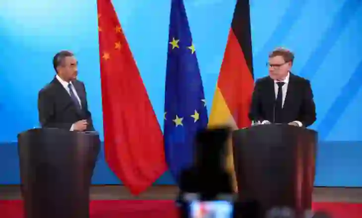 Ministri i Jashtëm kinez: Japonia po e kërcënon Kinën ushtarakisht, e papranueshme