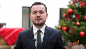 Ministri Salla uron fermerët dhe qytetarët për Vitin e Ri: Mbështetje dhe zhvillim!