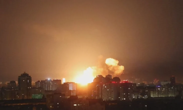 Ministria e Energjisë në Ukrainë: 50% të Kievit pa energji elektrike pas sulmeve ruse