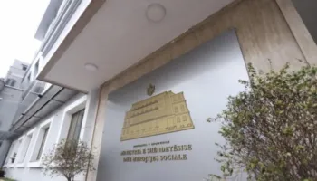 Ministria paralajmëron: Kujdes me alkoolin gjatë festave, rrezik helmimi akut