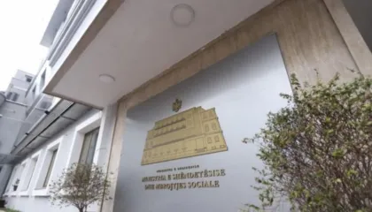 Ministria paralajmëron: Kujdes me alkoolin gjatë festave, rrezik helmimi akut