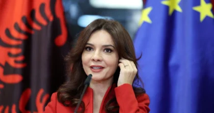 Ministrja për Europën dhe Punët e Jashtme, Elisa Spiropali të martën në Athinë: Bisedime 360 gradë për çështjet në tryezë