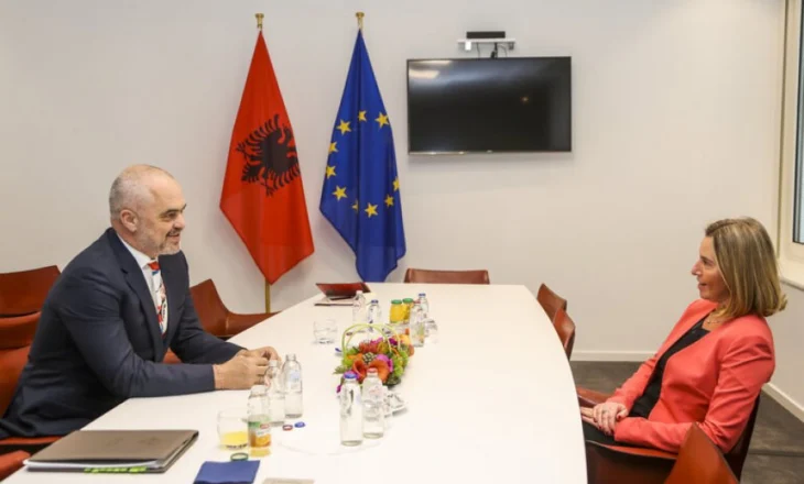 Mogherini, historia e një eurokrateje të korruptuar: pazare me vende autokratike, vila, verëra të shtrenjta