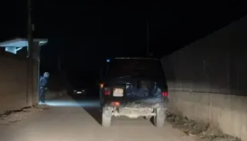 “Mos xhiro gomat…”! Shpallen në kërkim autorët e plagosjes në Mamurras, dy 18-vjeçarë qëlluan Pjetër Markun