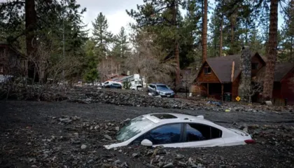 Mot i keq me stuhi të forta shiu dhe përmbytje në Kaliforni, humbin jetën tre persona