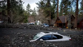 Moti i keq bën kërdinë në Kaliforni, vijon rreziku për përmbytje dhe rrëshqitje dheu/ Evakuohen banorët mbi 50 mijë persona pa energji elektrike