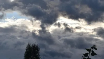 Moti për sot i paqëndrueshme, me vranësira mesatare dhe reshje lokale