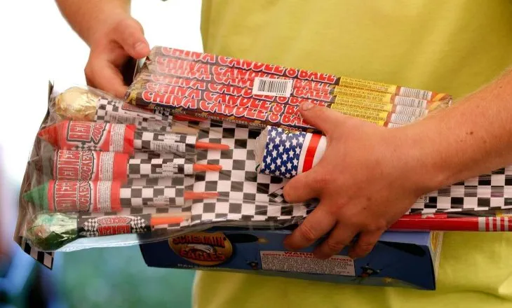 Mund të jetë fatale! Çfarë duhet të keni patjetër parasysh nëse festoni me fishekzjarre