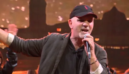 Muzika shqiptare në zi/ Gjendet pa jetë këngëtari i njohur shqiptar, zëri i këngës ikonike “Xhamadani vija vija”