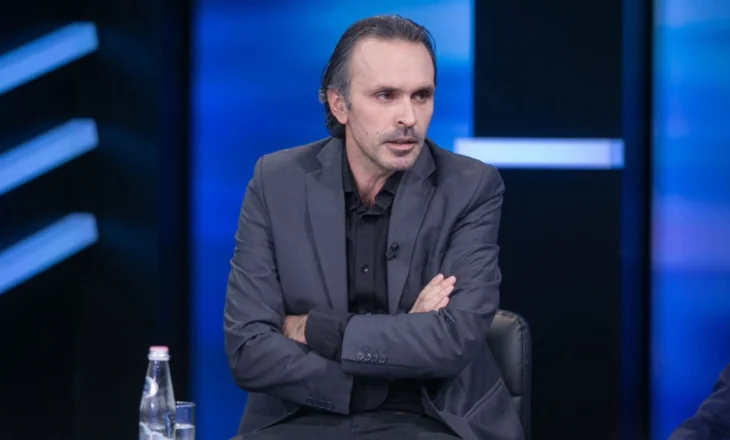 Na duhen protestues/ Mërtiri: Berisha kërkon t’i kënaqë të tijtë me lugë të vogla bosh