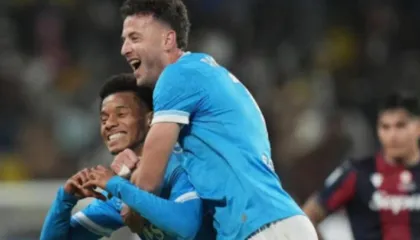 Napoli fiton Superkupën e Italisë, thyen Bolognan në finale