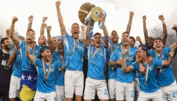 Napoli fiton Superkupën, Neres fundos Bolonjën në finale