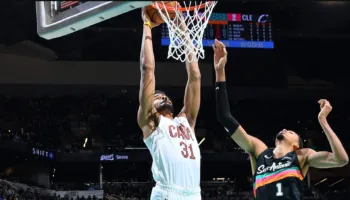NBA/  Oklahoma vijon fitoret, Cleveland “thyen” San Antonio-n, sukses për Miami-n