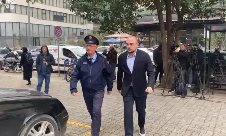 Në arrest shtëpie, drejtori i KESH paraqitet në SPAK, pritet të merret në pyetje