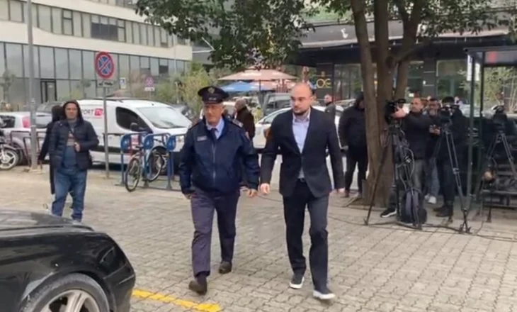 Në arrest shtëpie për skandalin “Balluku”, drejtori i KESH Erald Elezi paraqitet në SPAK