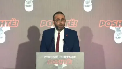 “Ne do të qëndrojmë në sheshe”/ Bardhi i bindur: Këtij pushteti i janë lëkundur themelet