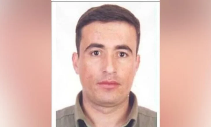 Në kërkim prej 17 vitesh, shqiptari i dënuar për trafik droge arrestohet në aeroportin e Athinës (EMRI-FOTO)