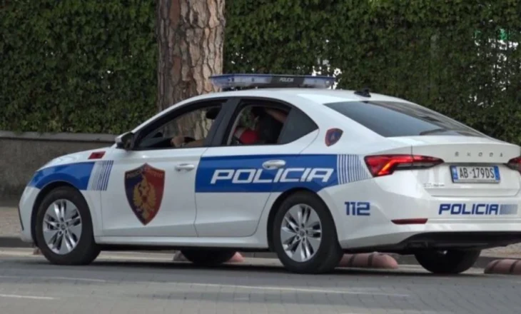Në makinë me armë, pranga dy personave në Tiranë