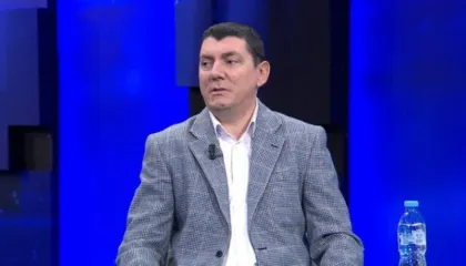 “Në të dyja dojset përmendet kryeministri vetë”/ Gazetari: Pse Rama po mbron Ballukun e Karçanaj dhe jo Veliajn dhe…?