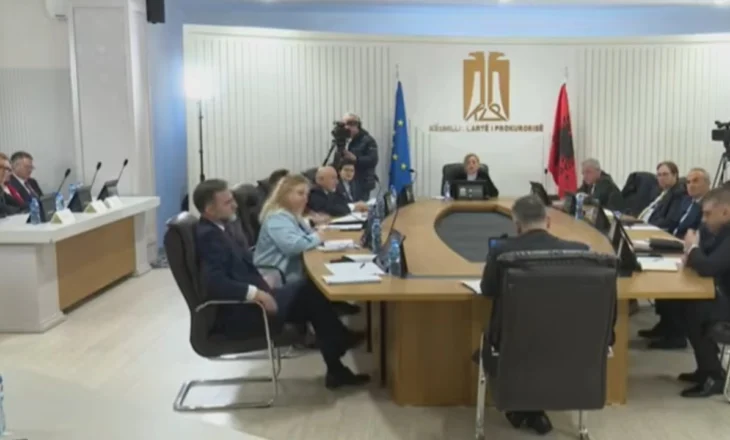 “Nëse të votoj sot dhe vij në zyrën tënde për çështje personale…”/ Xholi anëtares së KLP: Do të sajdisja me ndonjë kafe, SPAK i bën kafet e mira