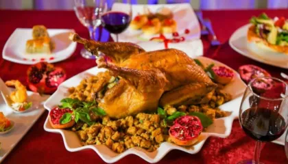 Nga gjeli i detit tek ushqimet tradicionale, sa shtrenjtë po kushton tryeza e Vitit të Ri?