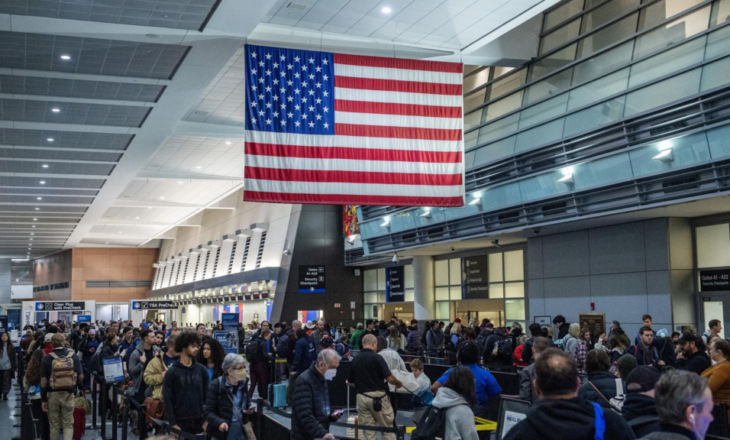 Nga pasaporta tek skanimi i syrit, hyrja në SHBA plotësisht e kontrolluar