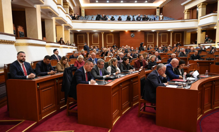 Nga raportimi i KQZ e deri tek emërimet në institucione, çfarë pritet sot në Kuvend