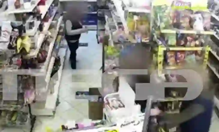 Ngjarje e rëndë në Greqi: Shqiptari sulmon me thikë ish-bashkëshorten, 50-vjeçarja kërkon strehë në supermarket