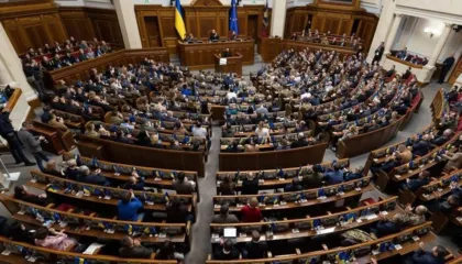 Nisin hetime për një skemë blerjeje votash nga deputetët në Ukrainë