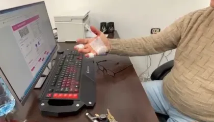 Një person me probleme mendore plagos me thikë pronarin e marketit në Kavajë, zbardhet dinamika e ngjarjes