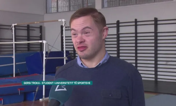 Një student ndryshe tek sportet, 25-vjeçari Gersi Troka “mposht” sindromën “down”