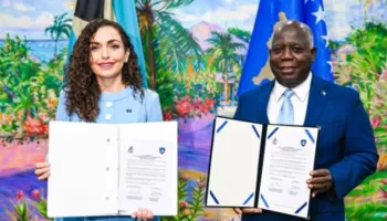 “Një vendim historik”/ Një tjetër shtet njeh pavarësinë e Kosovës, reagon presidentja Osmani