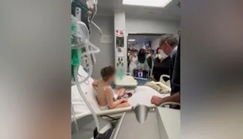 Një zemër e re për Krishtlindje, mrekullia që i dha jetën e dytë 8-vjeçarit